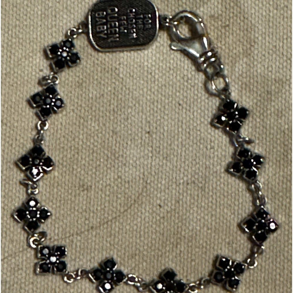 QUEEN BABY BRACELET WITH SMALL CROSSES - Picture 7 of 8
